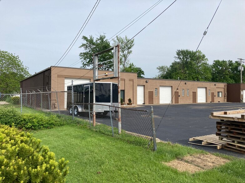 More Photos Of 1419-1453 E 328th St, Eastlake Warehouse For Lease