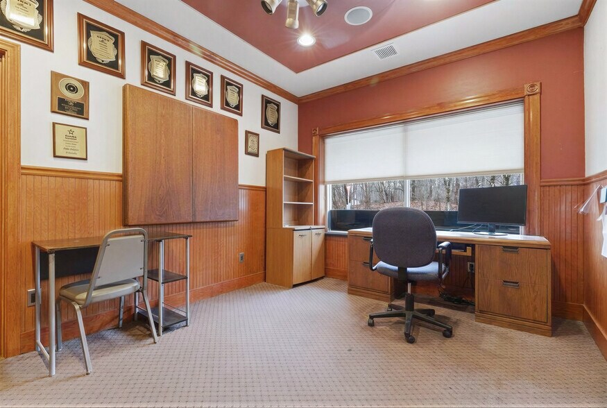 More Photos Of 275 Elm St, North Attleboro Office For Sale