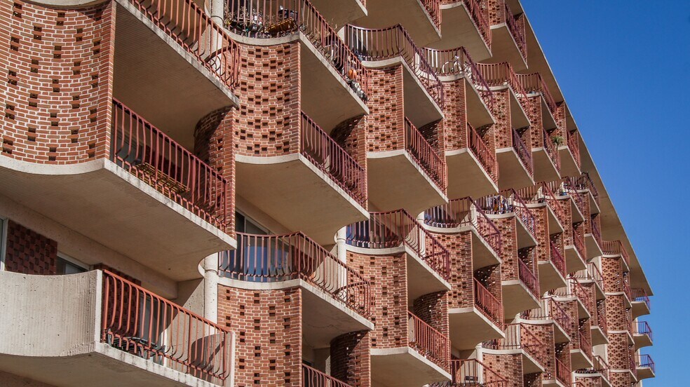 More Photos Of 101-103 G St SW, Washington Apartments For Sale