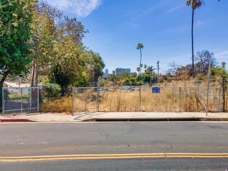 More Photos Of 1014 Bartlett St, Los Angeles Land For Sale