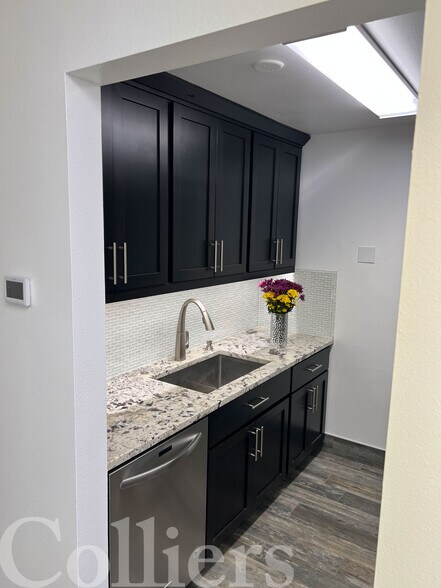 More Photos Of 9601 W State St, Boise Office For Lease