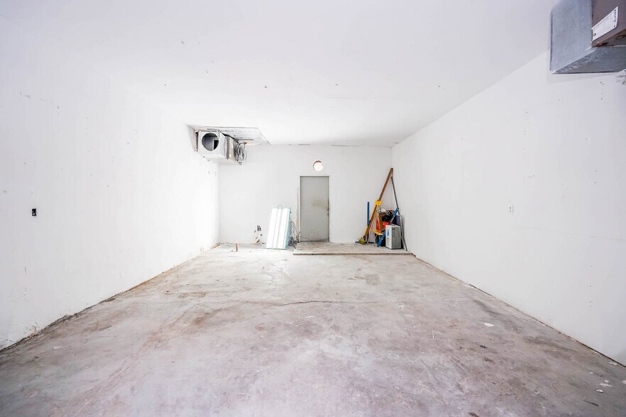 1329 W 15th St, Long Beach, CA 90813 - Warehouse For Sale ...