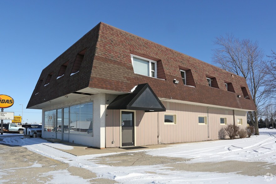 More Photos Of 2900 DeKalb Ave, Sycamore Office For Sale