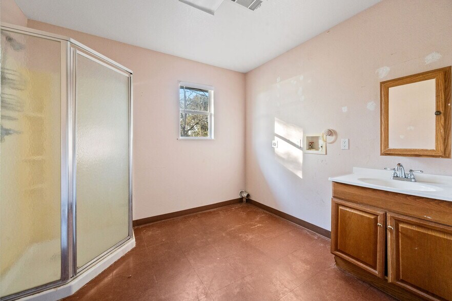More Photos Of 114 Main St, Hull Multifamily For Sale