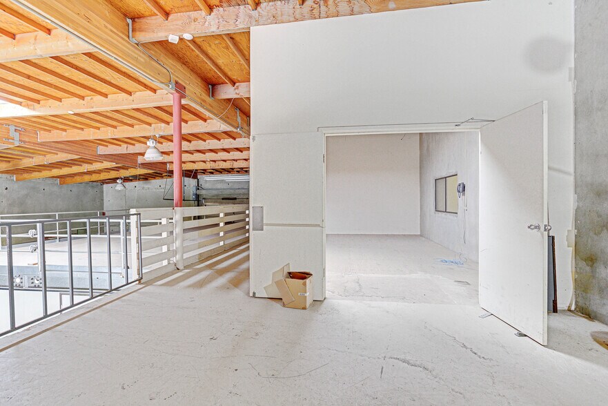 More Photos Of 2105 S Blosser Rd, Santa Maria Warehouse For Sale