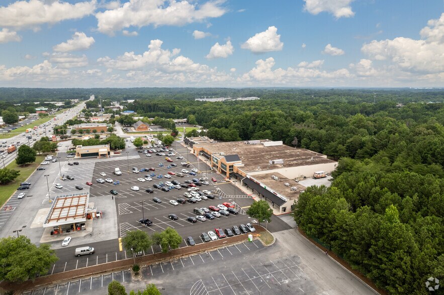 More Photos Of 610-640 Thornton Rd, Lithia Springs Storefront For Lease