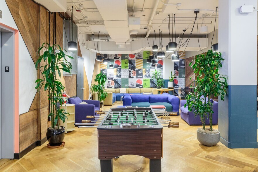 More Photos Of 77 Sands St, Brooklyn Office For Lease