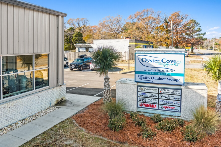 More Photos Of 1309 Virginia Beach Blvd, Virginia Beach Service For Sale