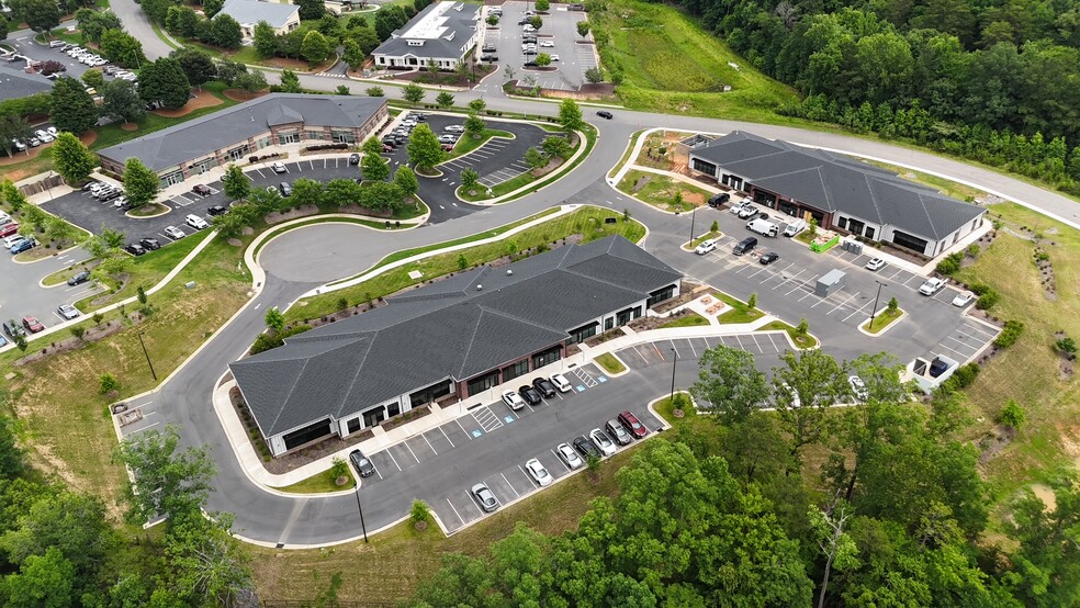 More Photos Of 345 Patricia Ln, Fort Mill Medical For Lease