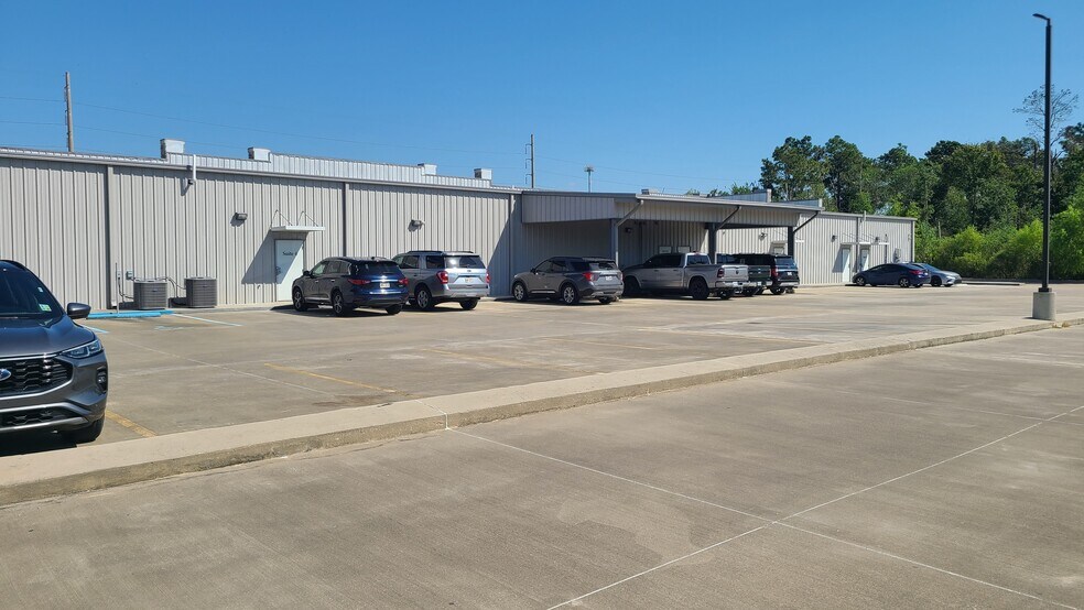 More Photos Of 1530 McNeese St, Lake Charles Freestanding For Lease