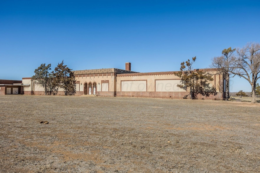 More Photos Of 2800 NW 9th St, Amarillo Schools For Sale