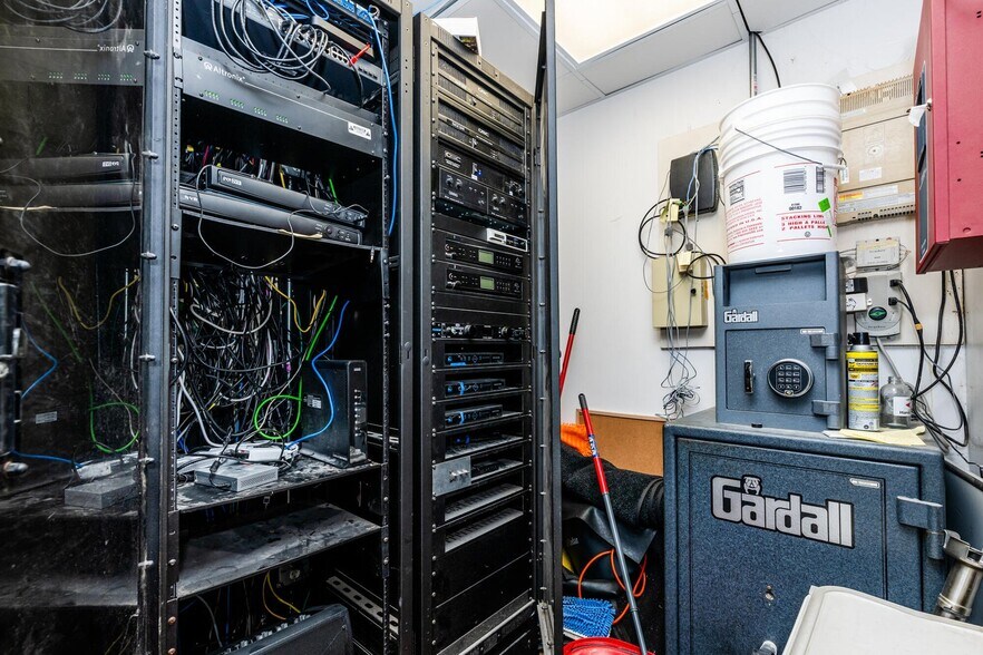 More Photos Of 16409 Red Arrow Hwy, Union Pier General Retail For Sale