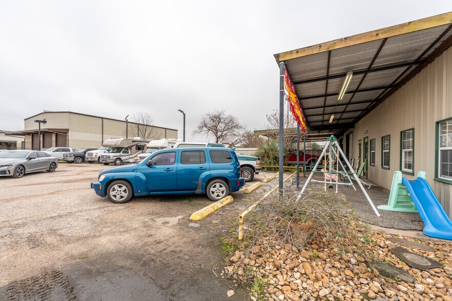 More Photos Of 17727 FM 2920 Rd, Tomball Auto Dealership For Sale
