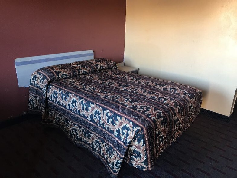 More Photos Of 3607 Hamilton Ave, Saint Louis Hotel For Sale