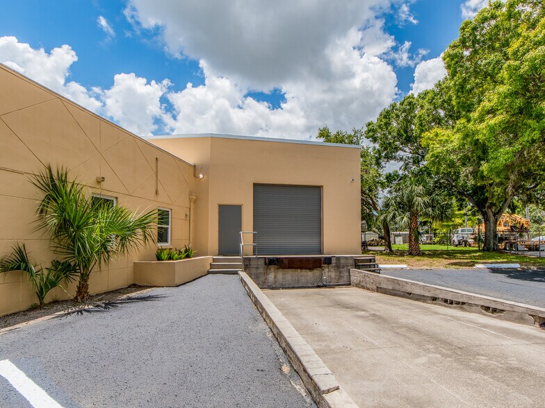 More Photos Of 2051 Range Rd, Clearwater Distribution For Sale