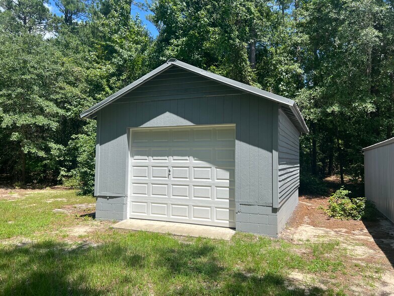 More Photos Of 5154 Augusta Rd, Lexington Flex For Lease