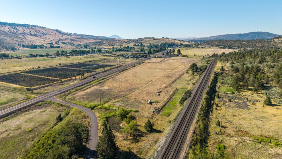 More Photos Of N Hwy 97, Klamath Falls Land For Sale