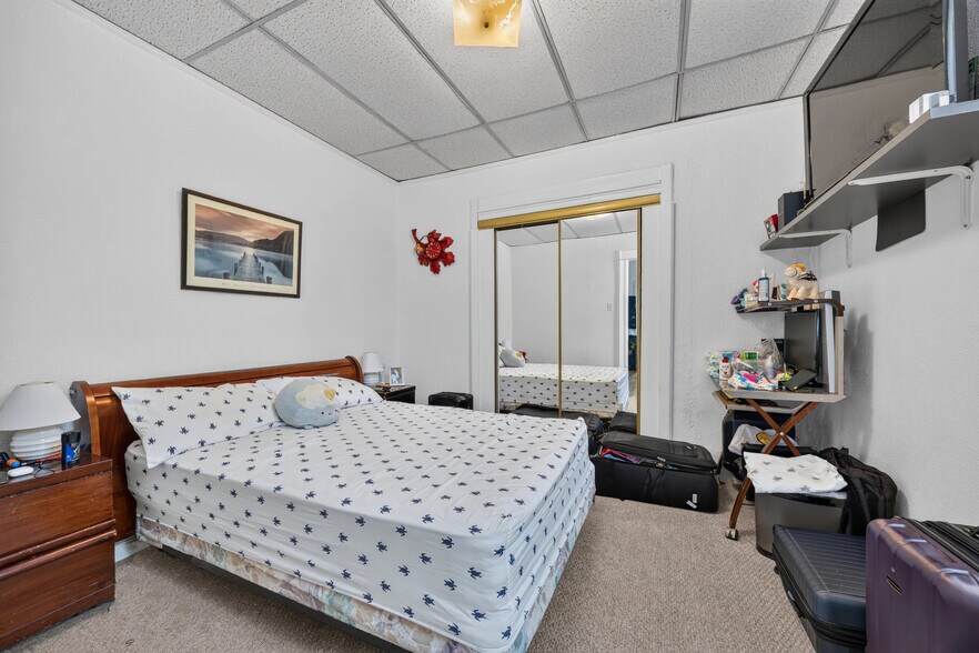 More Photos Of 6049 68th Ave, Ridgewood Apartments For Sale