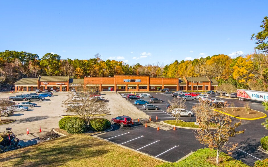 Primary Photo Of 15700-15710 Jefferson Davis Hwy, Colonial Heights Unknown For Lease