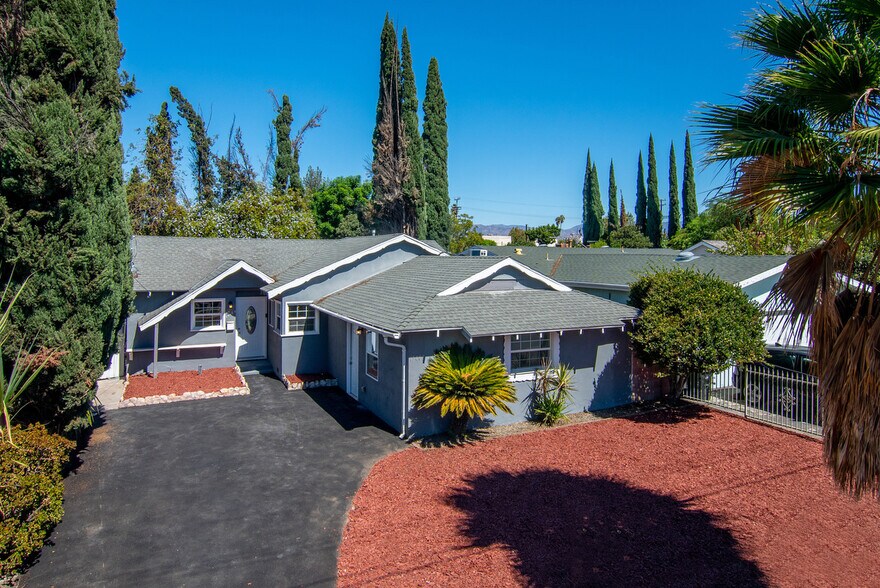 More Photos Of 15405 Covello St, Van Nuys Manufactured Housing Mobile Home Park For Sale