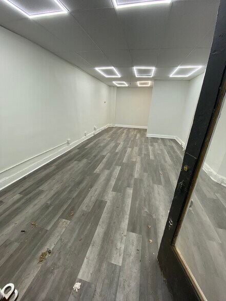 More Photos Of 480 Roseville Ave, Newark Apartments For Sale