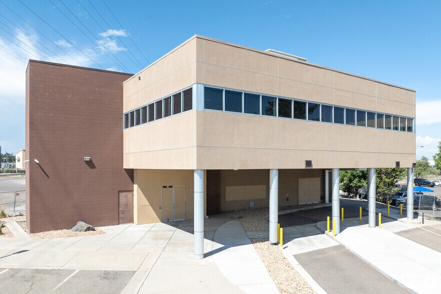 More Photos Of 4000 Quebec St, Denver General Retail For Sale