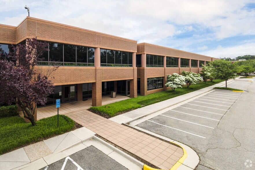 More Photos Of 7501 Boston Blvd, Springfield Research And Development For Sale