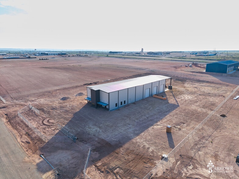 More Photos Of 2132 Husky, Carlsbad Industrial For Lease