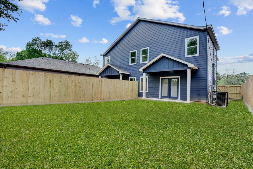 More Photos Of 8314 Williamsdell, Houston Specialty For Sale