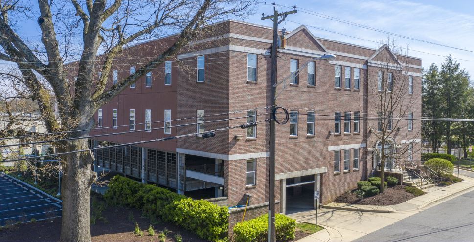 More Photos Of 716 Giddings Ave, Annapolis Medical For Lease