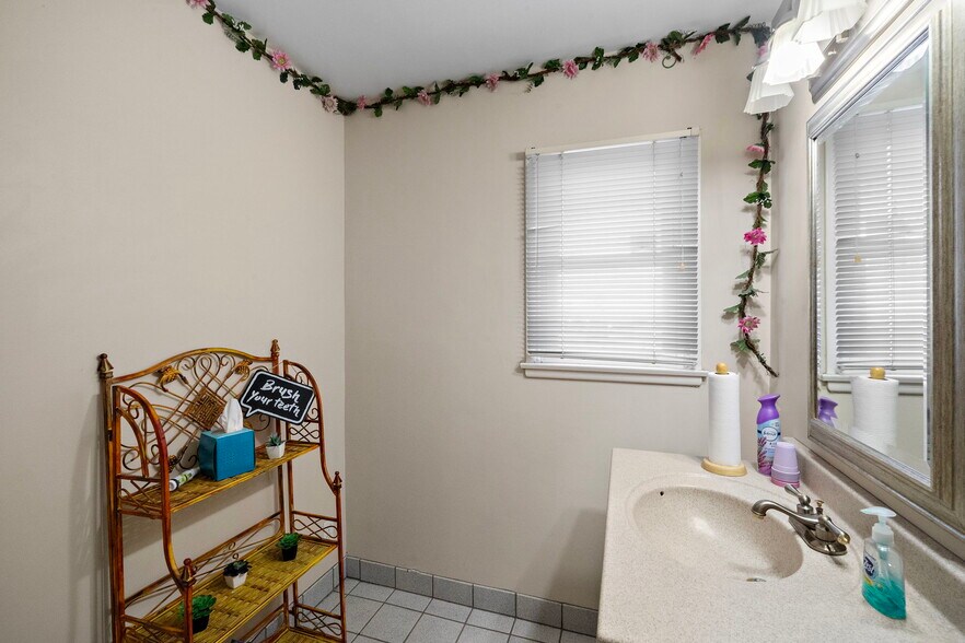 More Photos Of 700 S Brea Blvd, Brea Office Residential For Sale