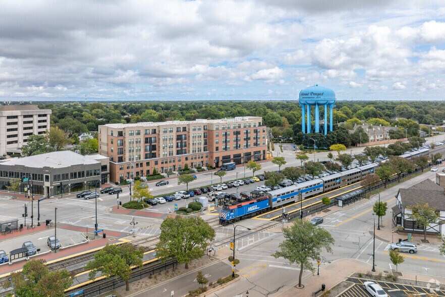 More Photos Of 122 E Northwest Hwy, Mount Prospect Apartments For Lease