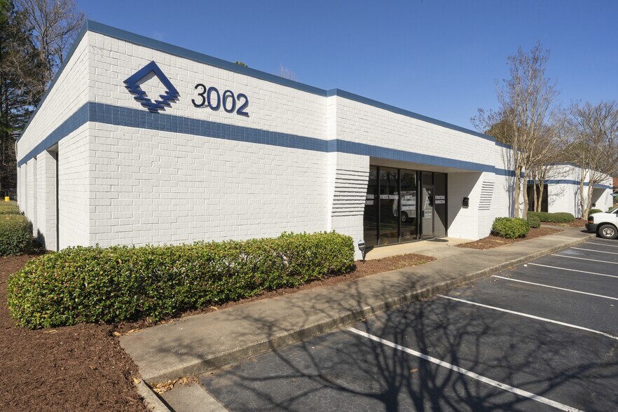 More Photos Of 3002 Kingston Ct SE, Marietta Light Distribution For Lease