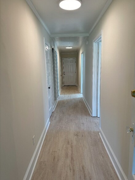 More Photos Of 506 General Courtney Hodges Blvd, Perry Coworking Space