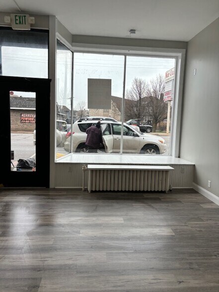 More Photos Of 1828 Indianapolis Blvd, Whiting Apartments For Lease