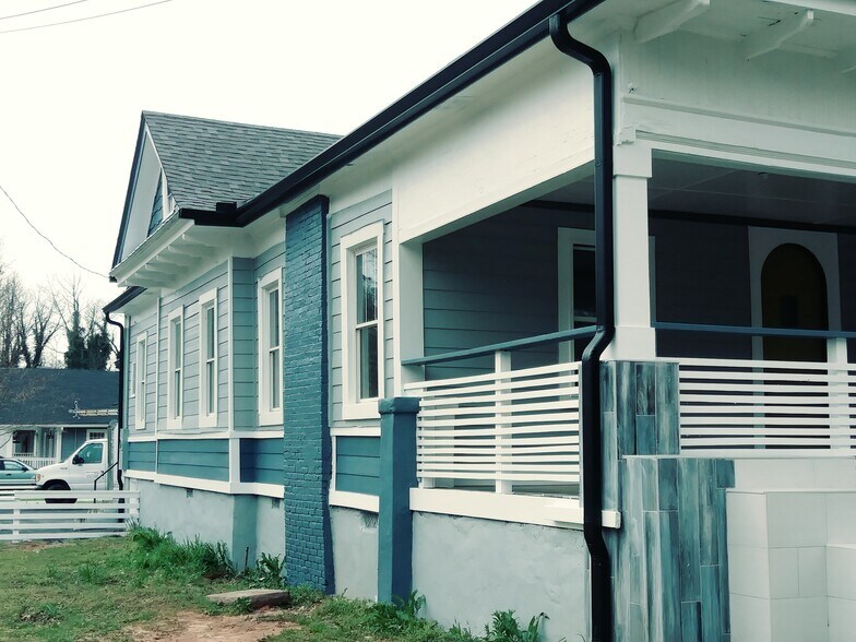 More Photos Of 1092 Sells Ave SW, Atlanta Specialty For Sale