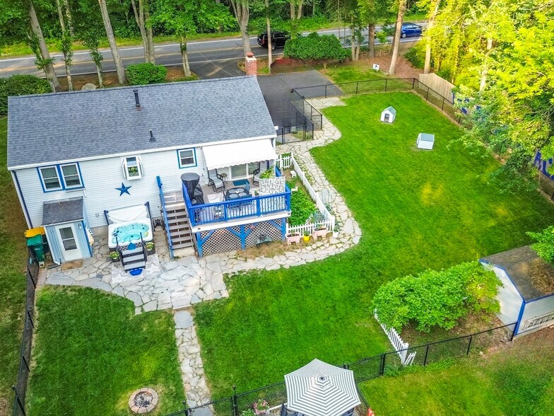 More Photos Of Bay Road, North Easton Specialty For Sale