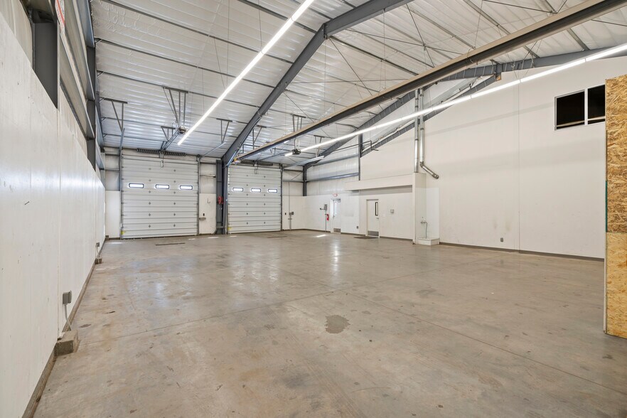 More Photos Of 3335 Astrozon Blvd, Colorado Springs Warehouse For Lease