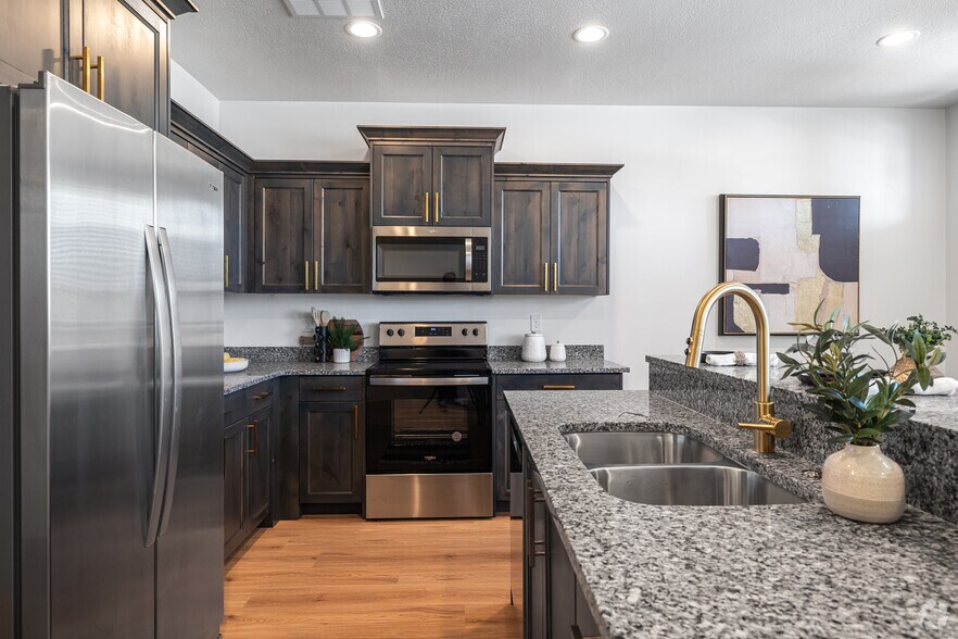 More Photos Of 2100 North Highway 89 Highway, Harrisville Apartments For Sale