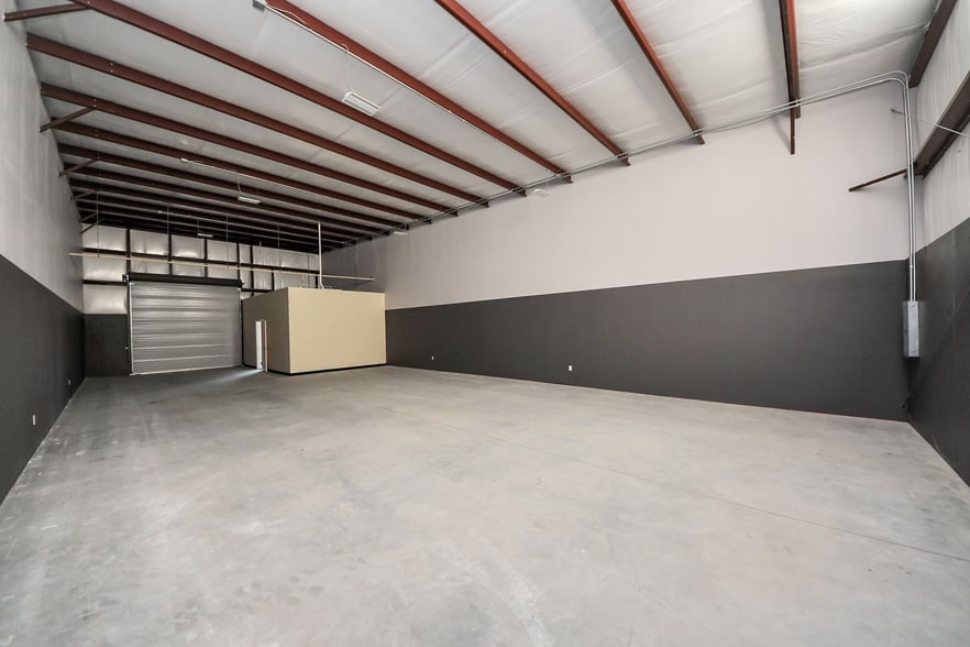 More Photos Of 18011 Cypress Rose Hill Rd, Cypress Unknown For Lease