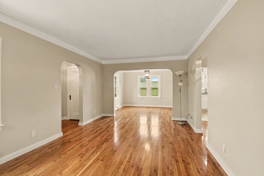 More Photos Of 380 S Main St, Freeland Office Residential For Sale