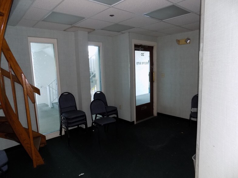 More Photos Of 1460 S McCall Rd, Englewood Medical For Sale