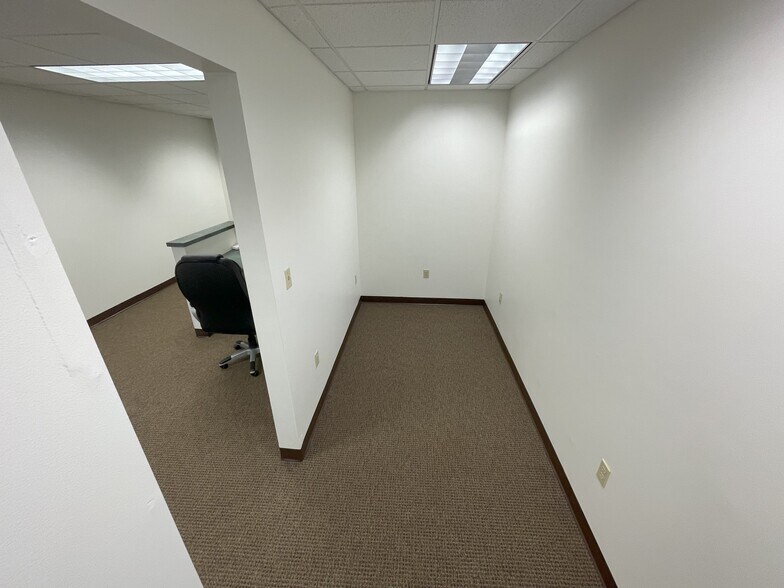 More Photos Of 19 Dove St, Albany Coworking Space