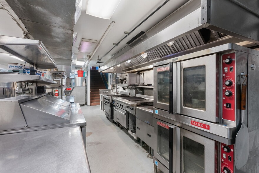 More Photos Of 205 Court St, The Dalles Restaurant For Sale