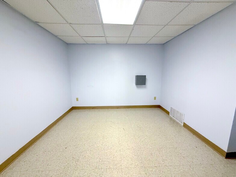 More Photos Of 125 W Pineview St, Altamonte Springs Medical For Lease