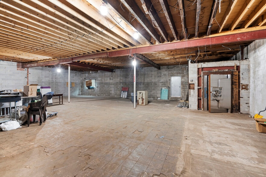 More Photos Of 2719-2745 Comly Rd, Philadelphia Office For Sale
