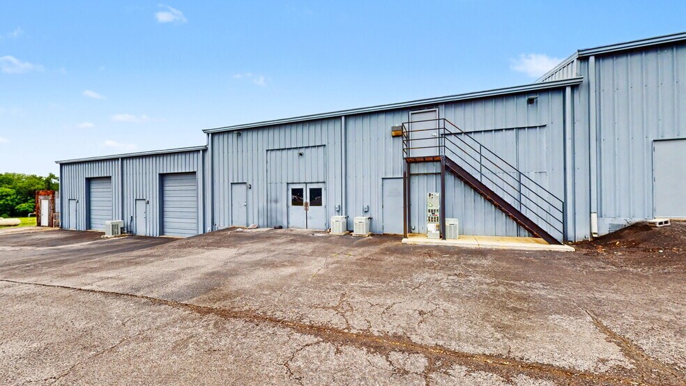 More Photos Of 7104 Lebanon Rd, Mount Juliet Warehouse For Lease