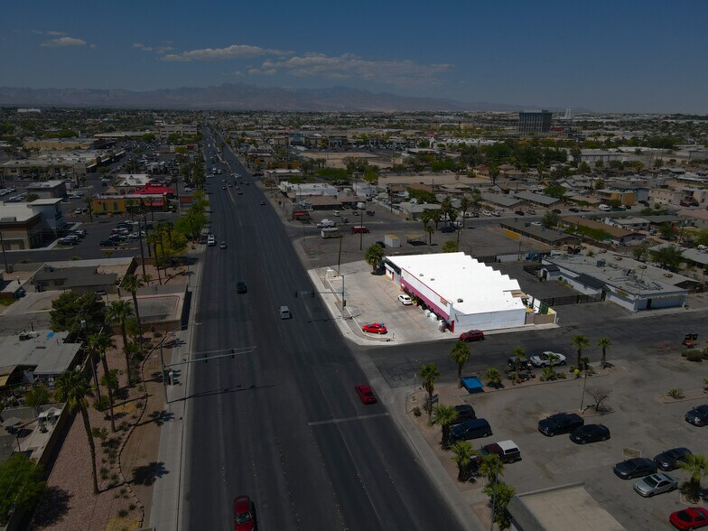 More Photos Of 2610 E Lake Mead Blvd, North Las Vegas Freestanding For Sale