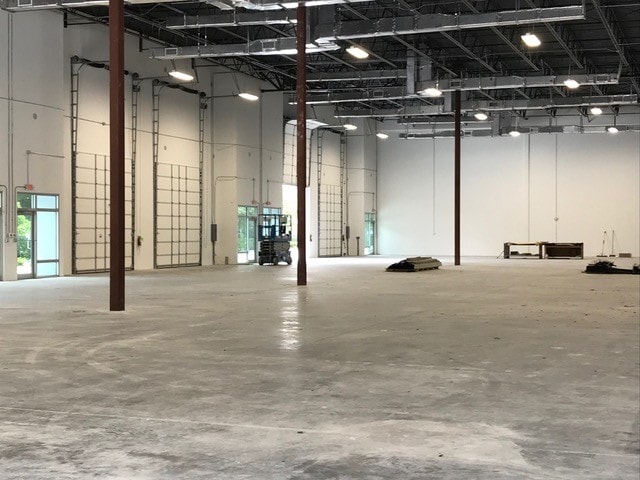 More Photos Of 7814-7816 SW Jack James Dr, Stuart Warehouse For Lease