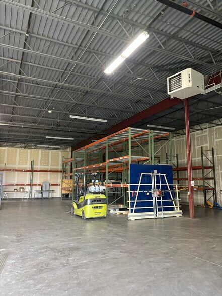 More Photos Of 17834 Industrial Cir NW, Elk River Warehouse For Lease